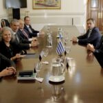 Radio empresaria/ comercio global